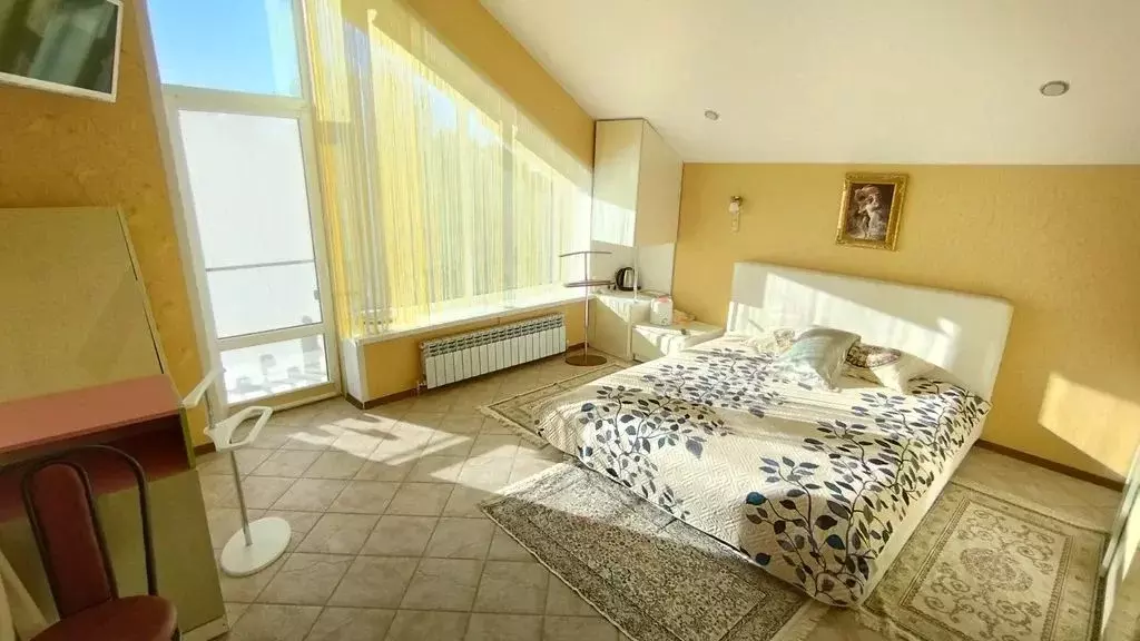 Дом в Татарстан, Лаишево Набережная ул., 1А (180 м) - Фото 2