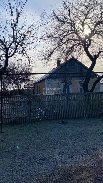 Дом в Калмыкия, Яшалтинский район, с. Соленое Садовая ул. (50 м) - Фото 2