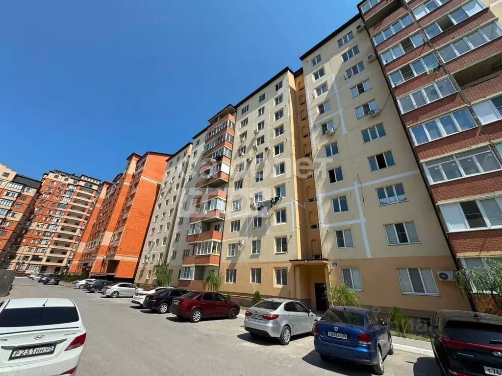 4-к кв. Дагестан, Каспийск ул. Камиля Гасанова, 4А (99.5 м) - Фото 1