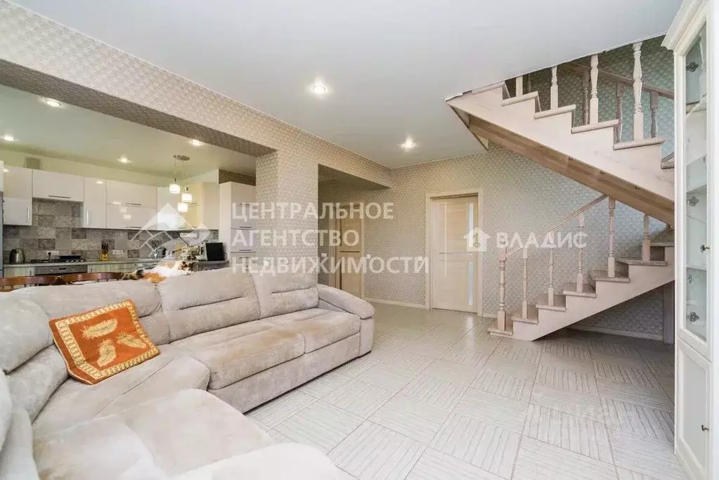 Дом в Рязанская область, Рязанский район, Тюшевское с/пос, д. ... - Фото 1