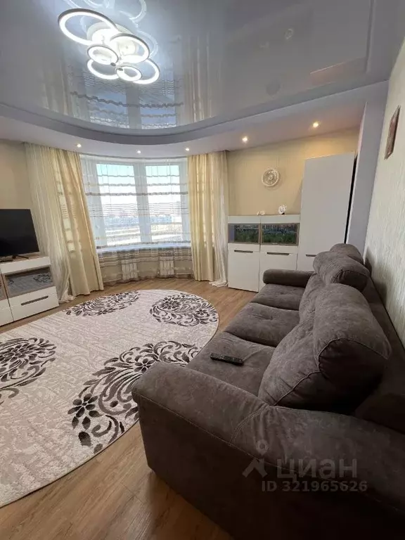 2-к кв. Новосибирская область, Новосибирск Линейная ул., 53 (80.0 м) - Фото 0