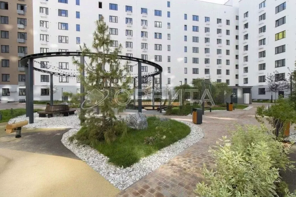 1-к кв. Тюменская область, Тюмень ул. Республики, 204к11 (38.5 м) - Фото 2