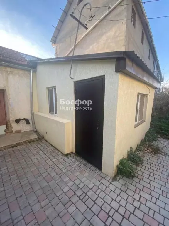 3-к кв. Крым, Симферополь пер. Киевский, 18 (50.0 м) - Фото 1