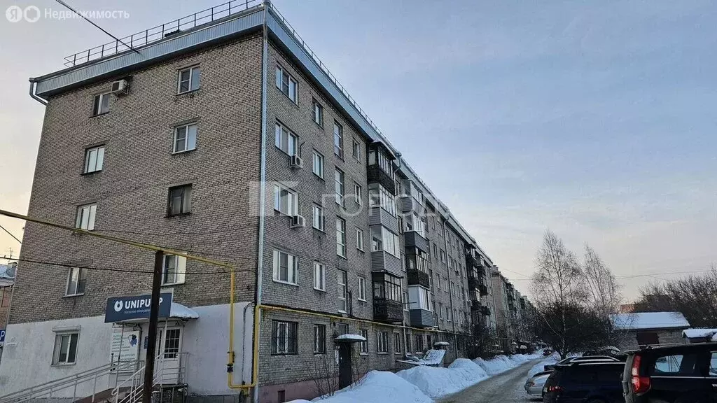 3-комнатная квартира: Барнаул, проспект Ленина, 138 (43.7 м) - Фото 1