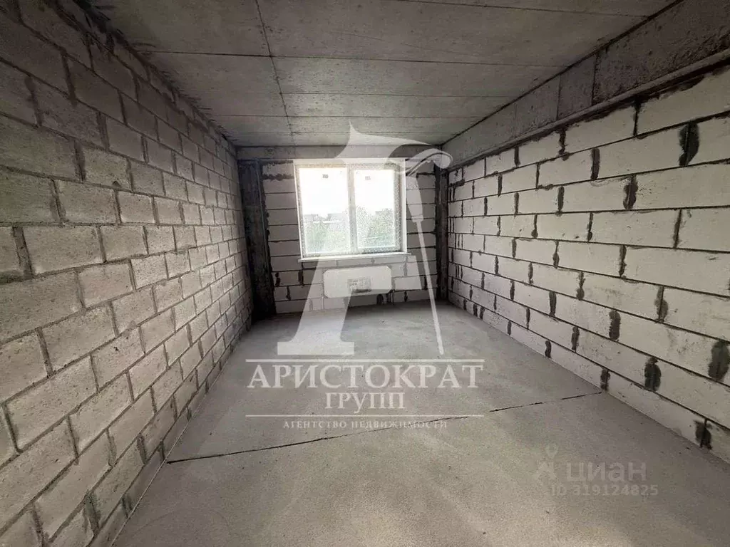 3-к кв. Ставропольский край, Пятигорск пер. Березовый, 13к8 (87.3 м) - Фото 1