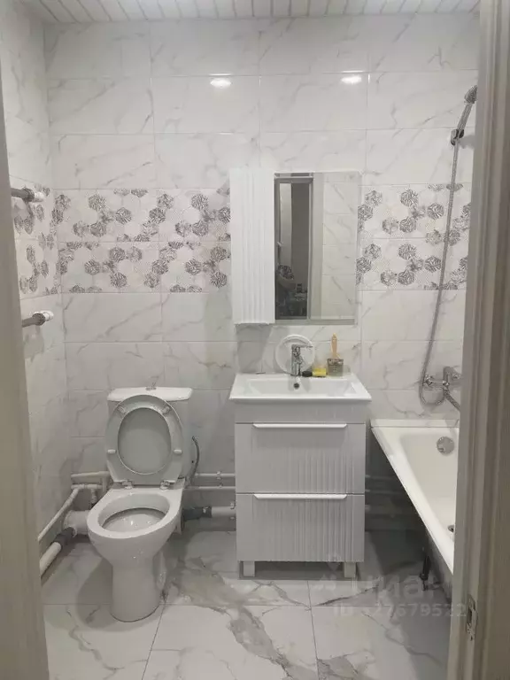 2-к кв. Удмуртия, Ижевск ул. 40 лет Победы, 85 (45.0 м) - Фото 1