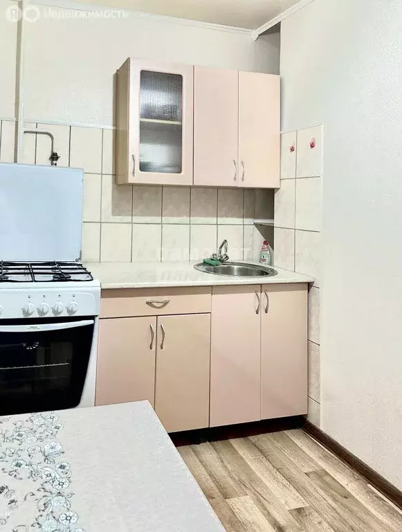 1-комнатная квартира: Октябрьский, 35-й микрорайон, 37 (32.8 м) - Фото 1