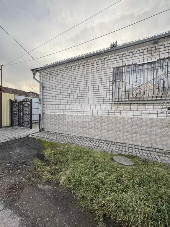 Дом в Кабардино-Балкария, Нальчик ул. Захарова, 13 (120 м) - Фото 0