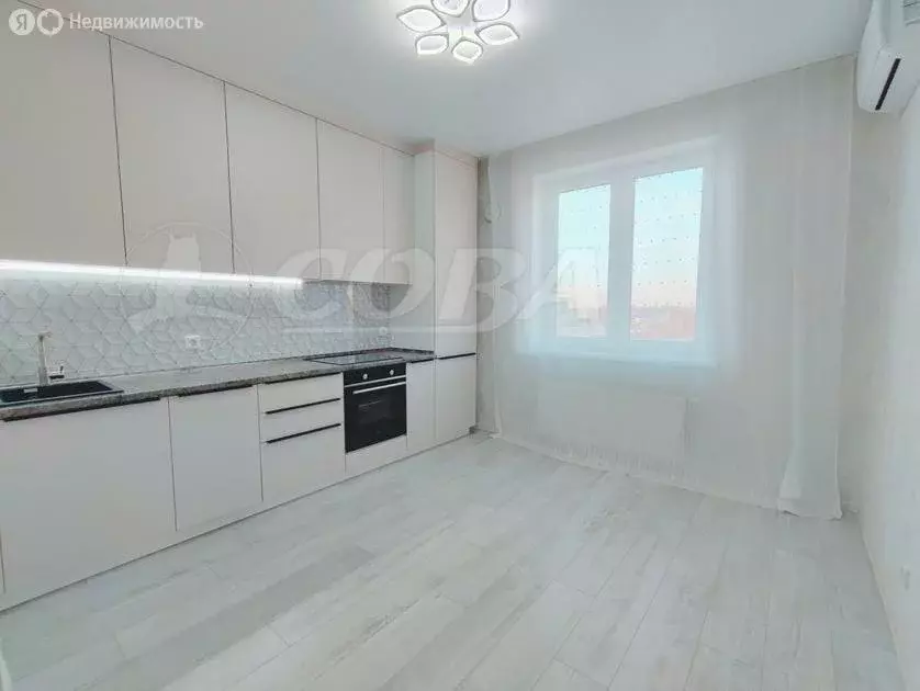 2-комнатная квартира: Тюмень, улица Республики, 204к10 (53 м) - Фото 1