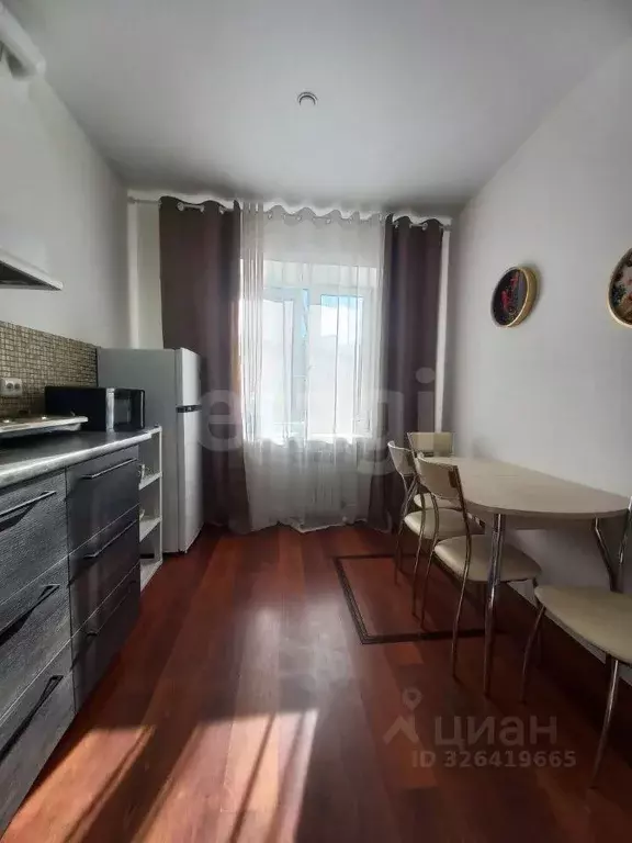 3-к кв. Амурская область, Благовещенск Красноармейская ул., 132 (84.3 ... - Фото 1