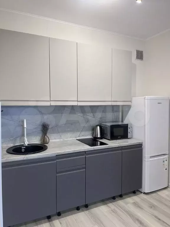 1-к. квартира, 40 м, 4/18 эт. - Фото 0