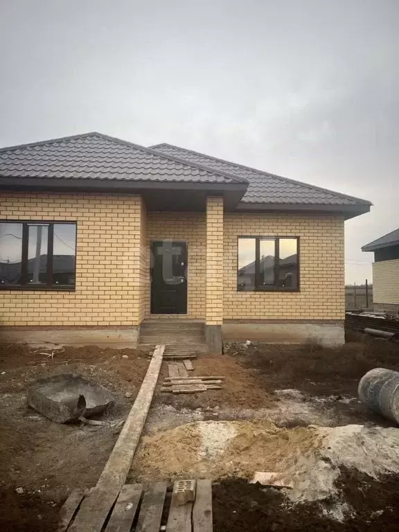 Дом в Оренбургская область, Оренбургский район, с. Ивановка ул. ... - Фото 1