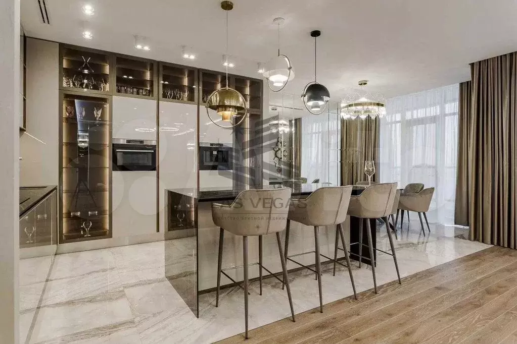 3-к. квартира, 91 м, 4/6 эт. - Фото 0