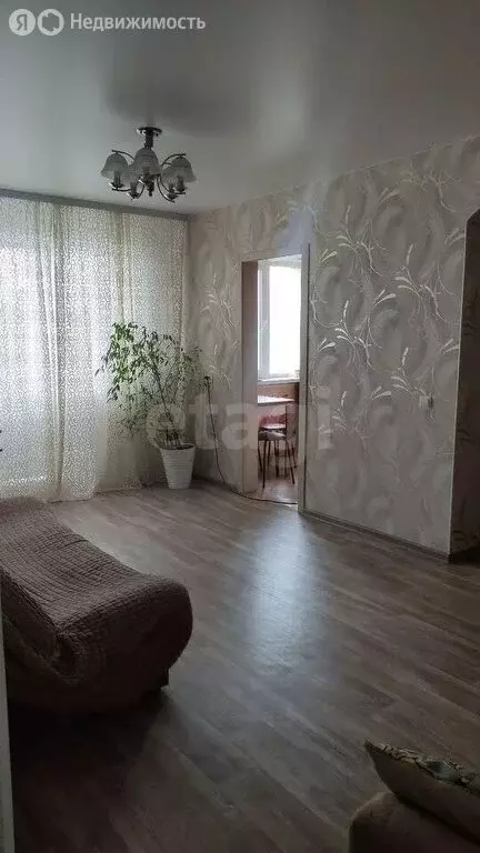 3-комнатная квартира: Шебекино, улица Ленина, 37 (60 м) - Фото 1