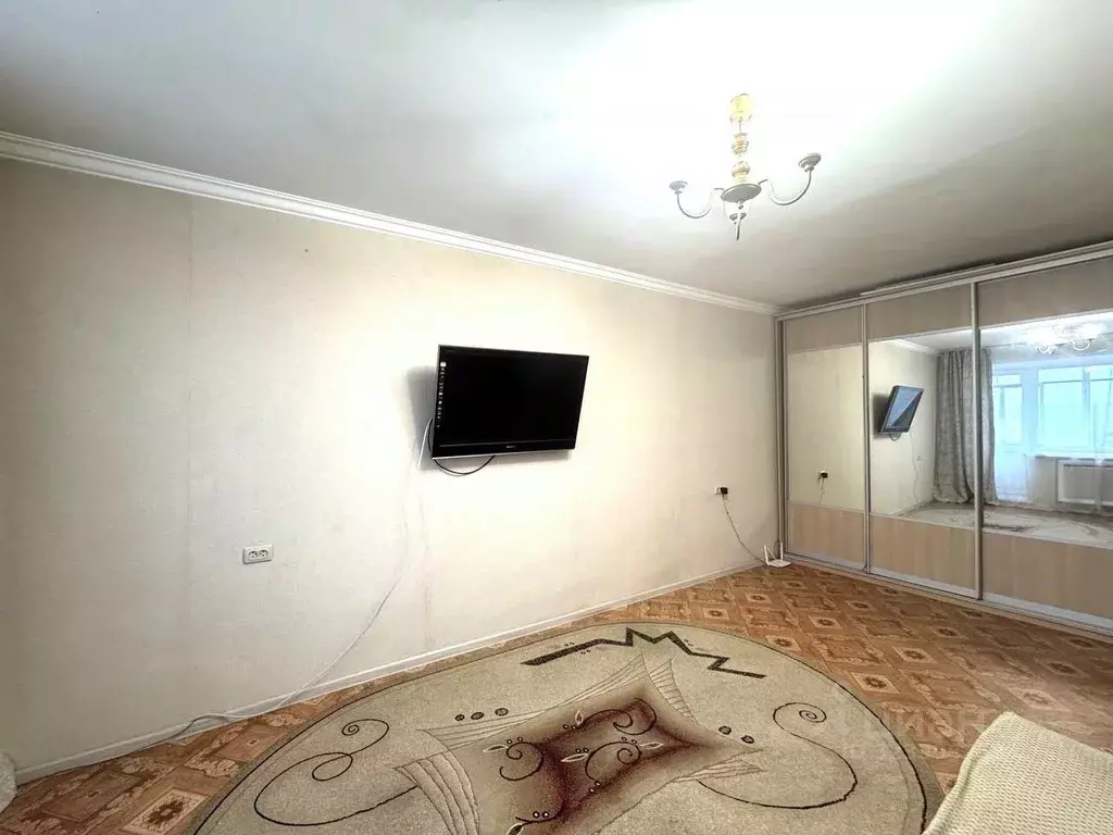 1-к кв. Татарстан, Казань ул. Серова, 17 (33.0 м) - Фото 2