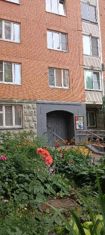 Продается 3-комнатная квартира - Фото 2