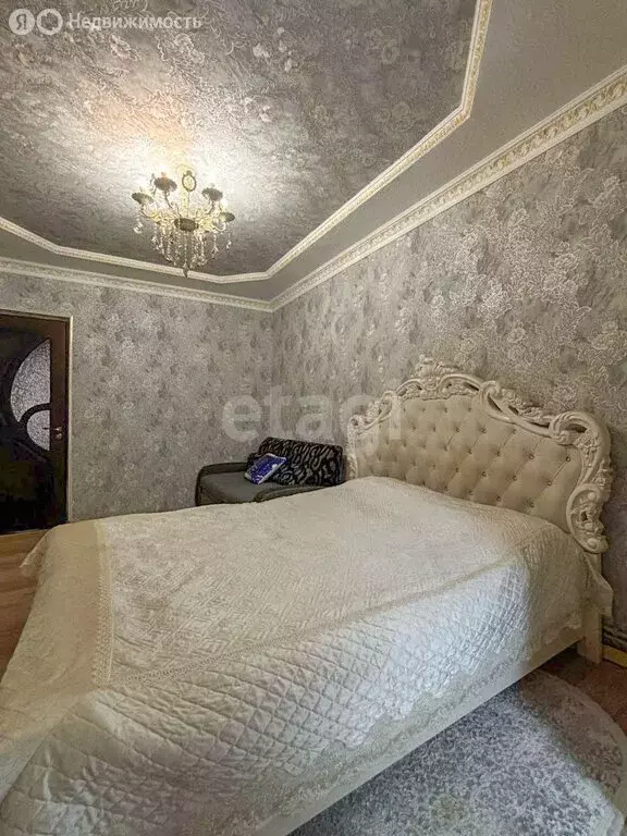 3-комнатная квартира: Тырныауз, Эльбрусский проспект, 4 (71.9 м) - Фото 1