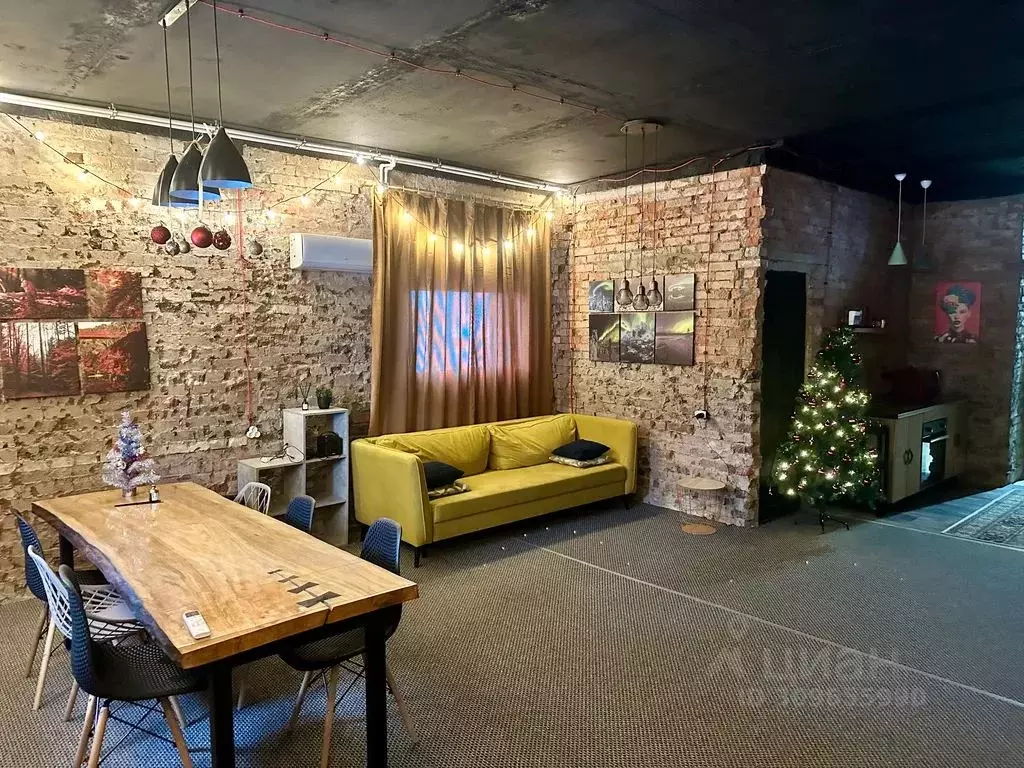 Дом в Самарская область, Тольятти Бурлацкая ул., 6 (130 м) - Фото 1