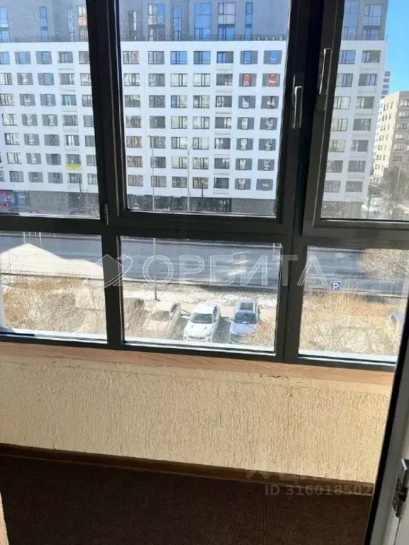 2-к кв. Тюменская область, Тюмень ул. Газовиков, 67 (54.0 м) - Фото 1