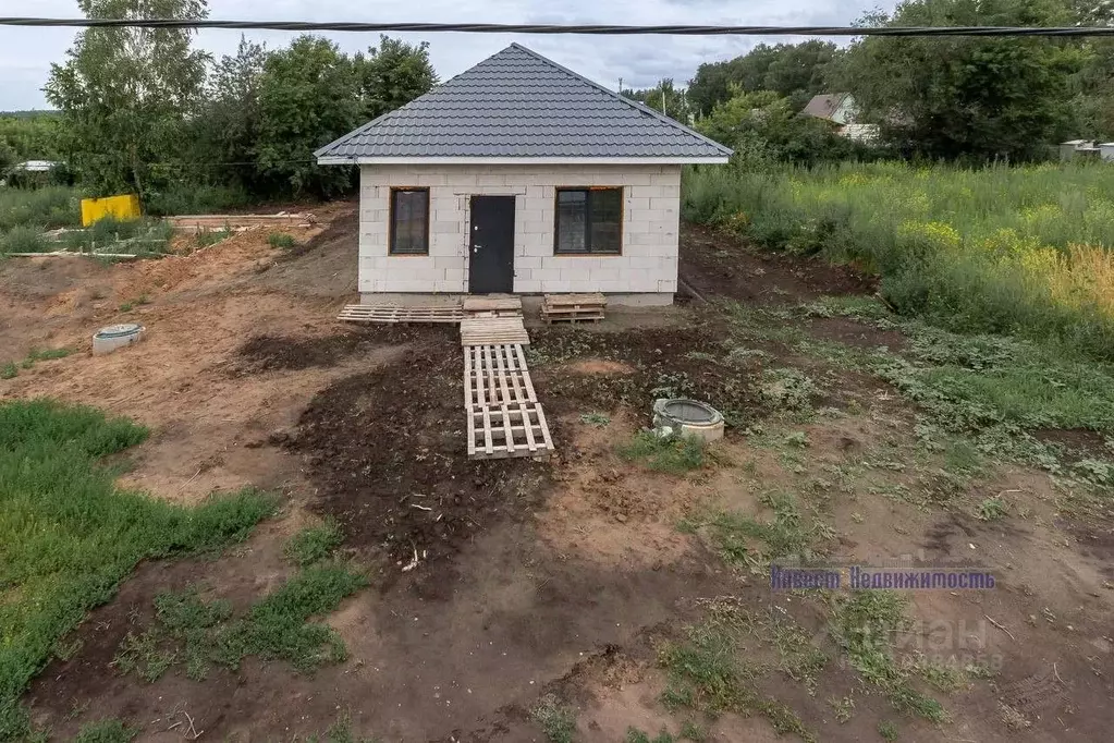 Дом в Алтайский край, Барнаул городской округ, пос. Плодопитомник ул. ... - Фото 1