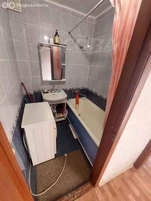 2-комнатная квартира: Тюмень, Горпищекомбинатовская улица, 12А (50 м) - Фото 1