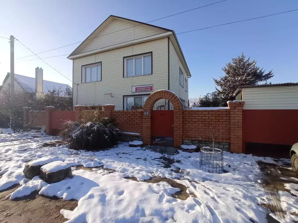 Дом в Волгоградская область, Михайловка Новостройка мкр, ул. Гайдара ... - Фото 1