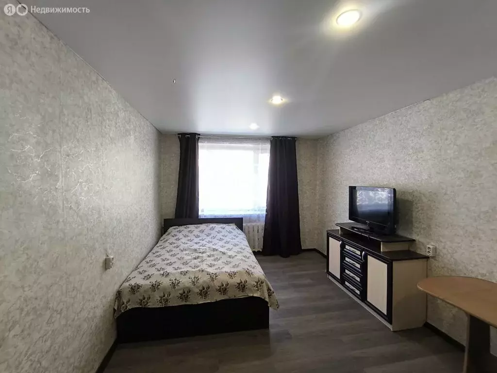 1к в 10-комнатной квартире (17.6 м) - Фото 2