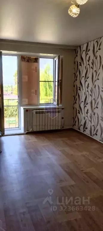 2-к кв. Белгородская область, Старооскольский городской округ, с. ... - Фото 1