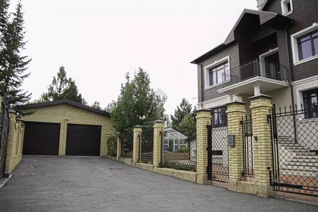 Коттедж в Омская область, Омск Старгород мкр, ул. Нагибина (498 м) - Фото 0