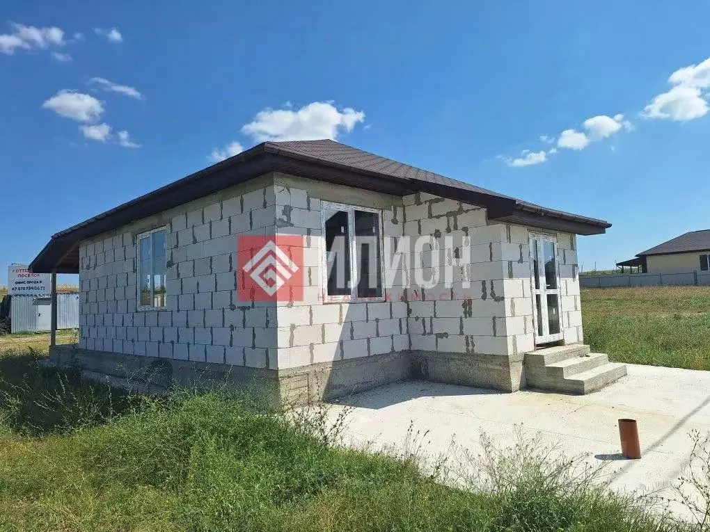 Дом в Крым, Симферопольский район, Чистенское с/пос, с. Новозбурьевка ... - Фото 2