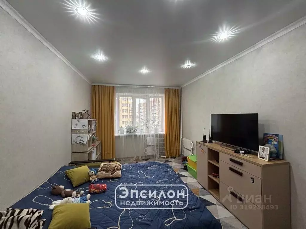 3-к кв. Курская область, Курск ул. Карла Маркса, 72к20 (76.5 м) - Фото 1