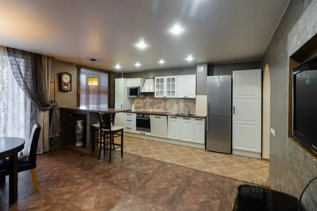 4-к кв. Ульяновская область, Ульяновск ул. Кузнецова, 4А (74.1 м) - Фото 0