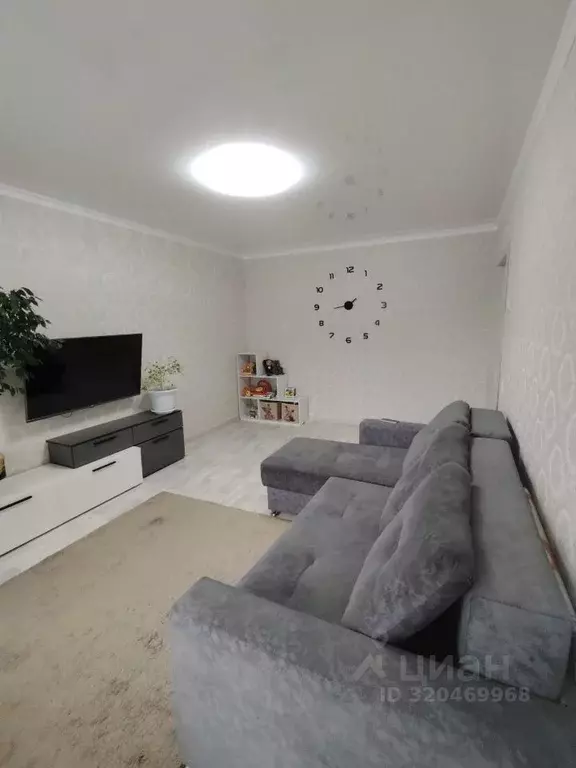 2-к кв. Омская область, Омск Краснознаменная ул., 26к4 (52.4 м) - Фото 1