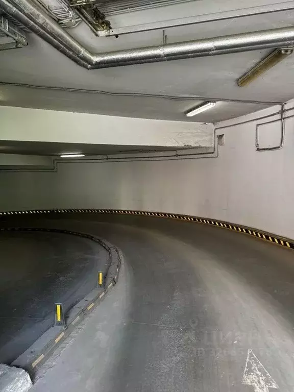 Гараж в Москва ул. Хамовнический Вал, 36 (12 м) - Фото 1