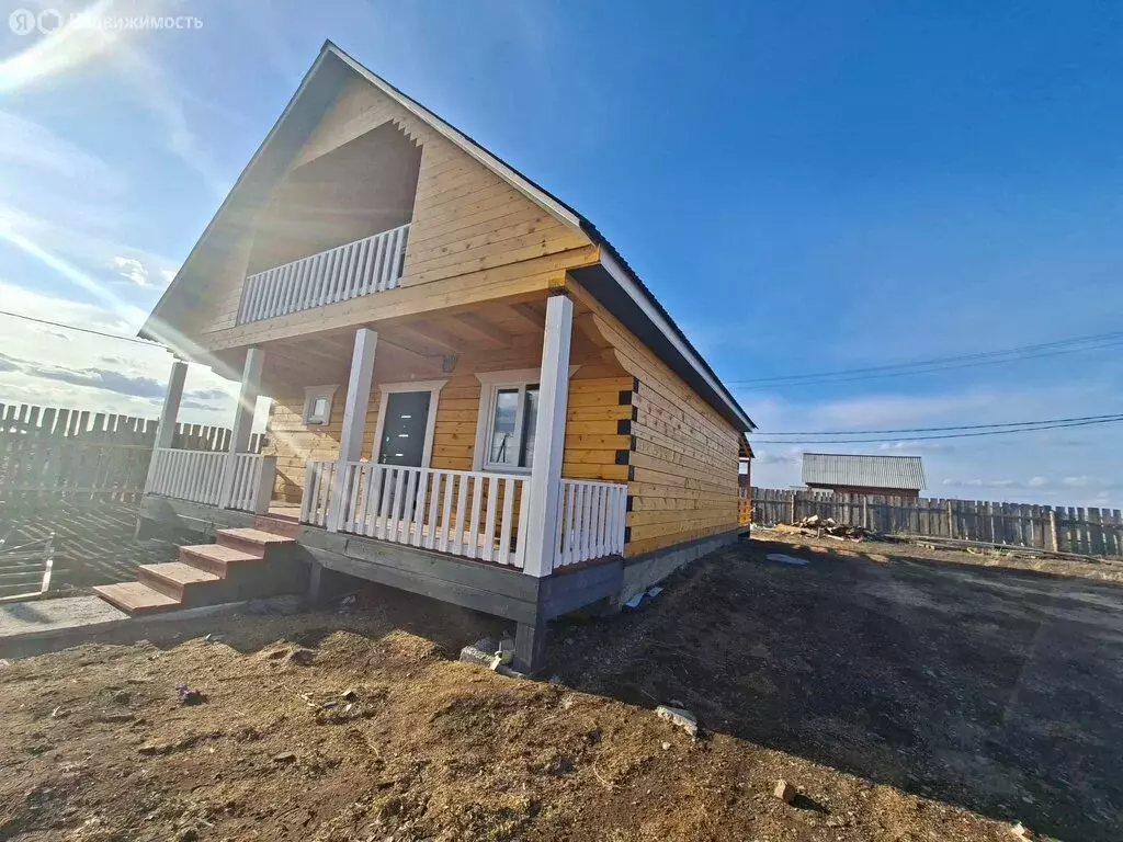 Дом в село Урик, Тенистая улица (200 м) - Фото 2