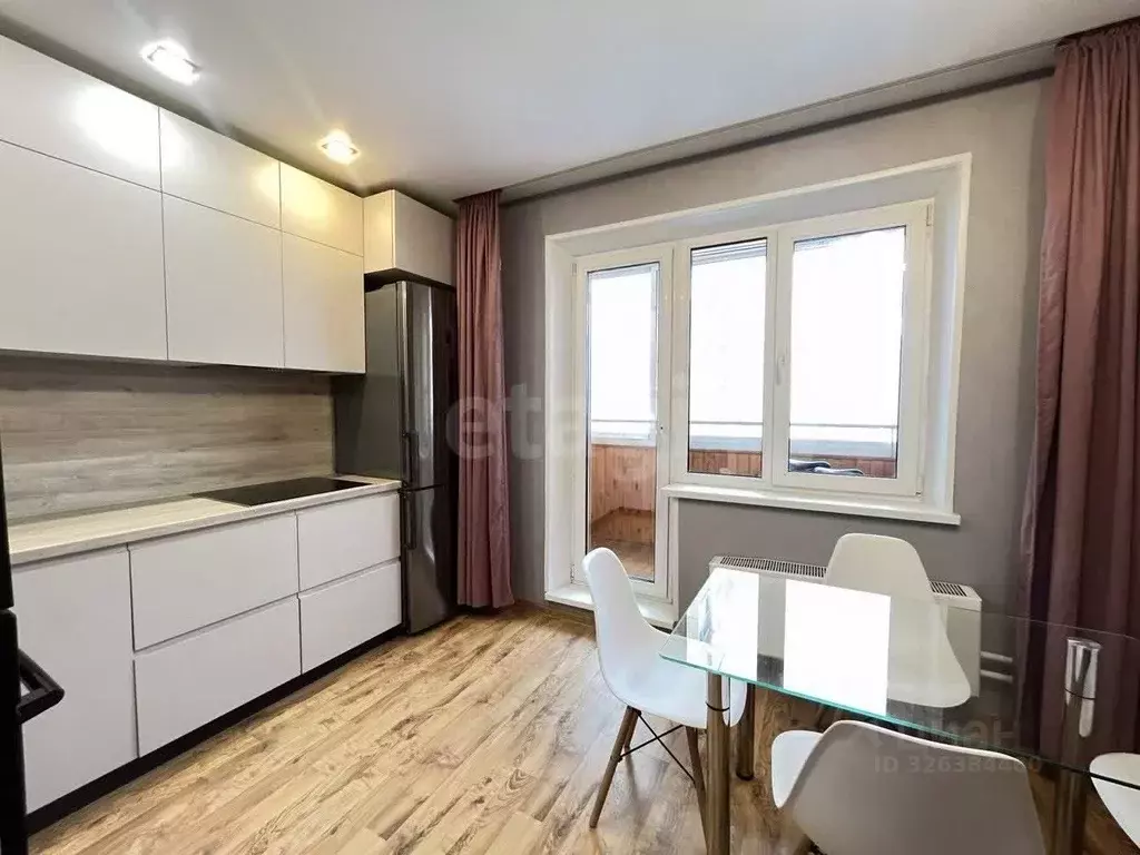 2-к кв. Челябинская область, Челябинск просп. Краснопольский, 3В (64.7 ... - Фото 1