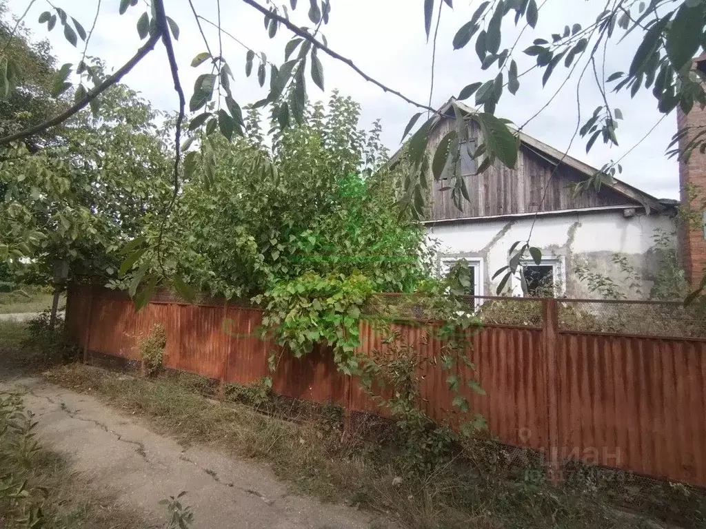 Дом в Краснодарский край, Абинский район, Ахтырское городское ... - Фото 1