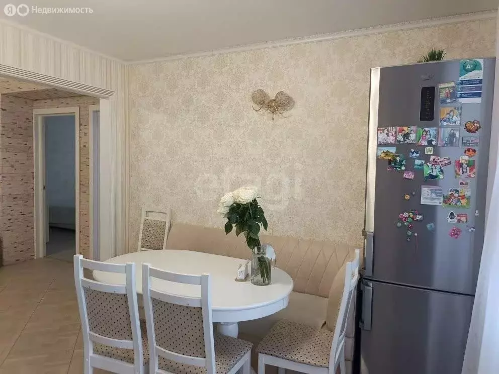 2-комнатная квартира: Чебоксары, улица А.В. Асламаса, 4 (64.9 м) - Фото 1