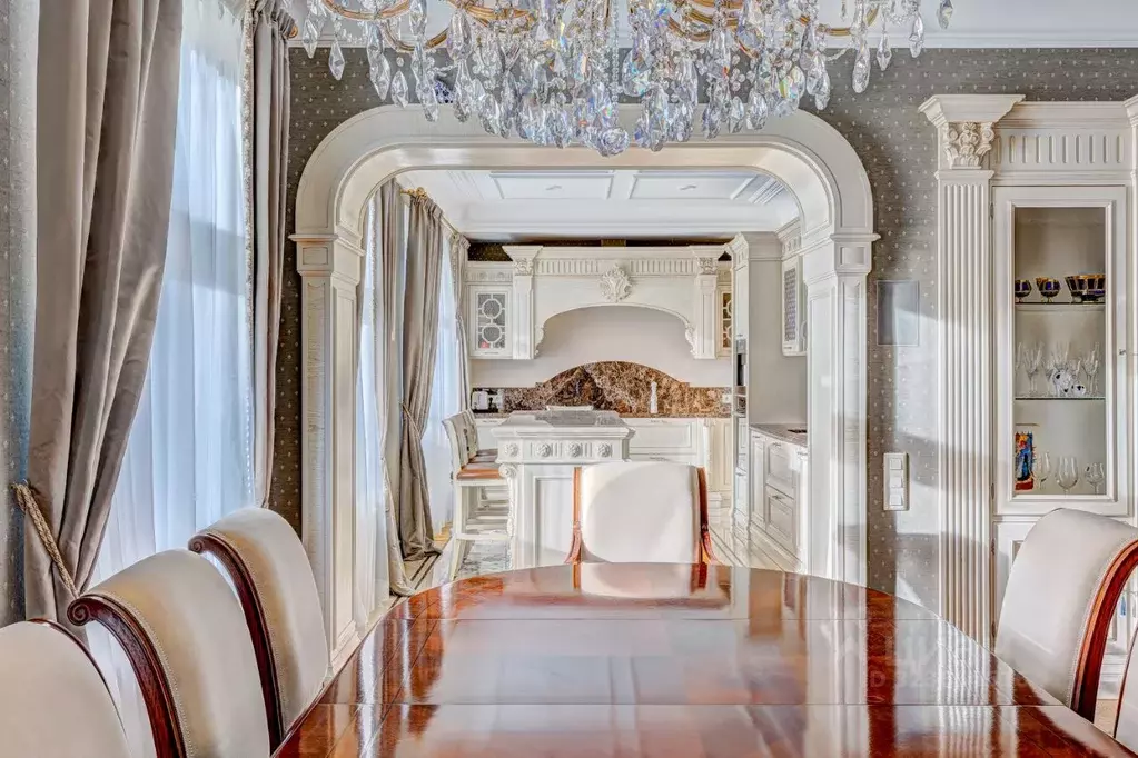 4-к кв. Санкт-Петербург Парадная ул., 3к2 (156.0 м) - Фото 0