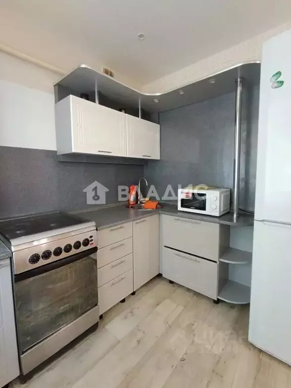 1-к кв. Волгоградская область, Волгоград Каменская ул., 10 (30.5 м) - Фото 0
