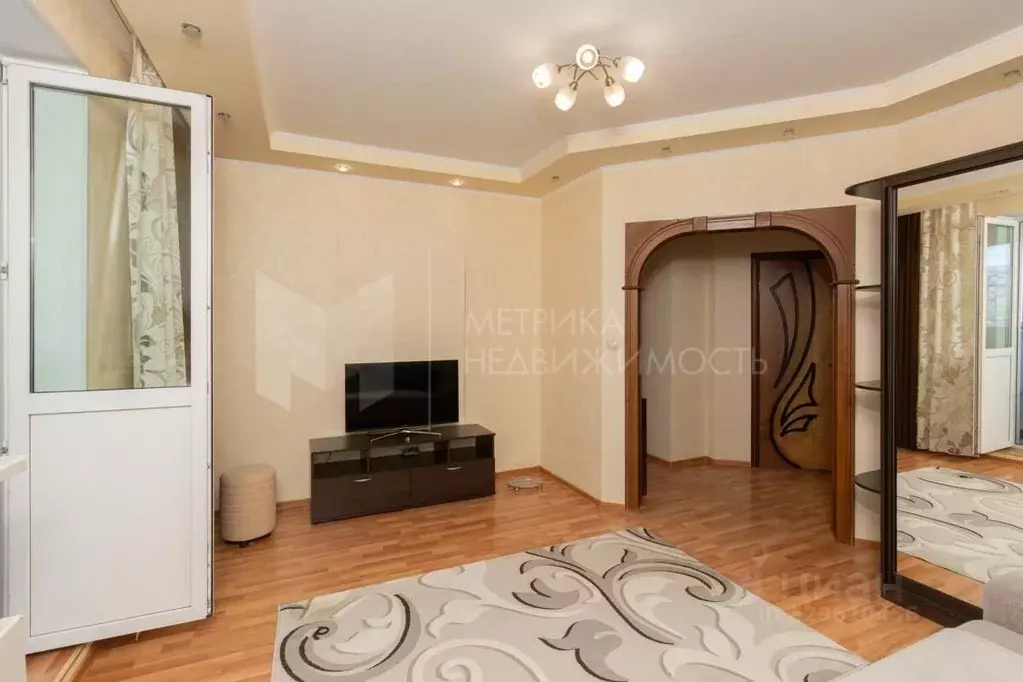 2-к кв. Тюменская область, Тюмень ул. Станислава Карнацевича, 1к1 ... - Фото 1