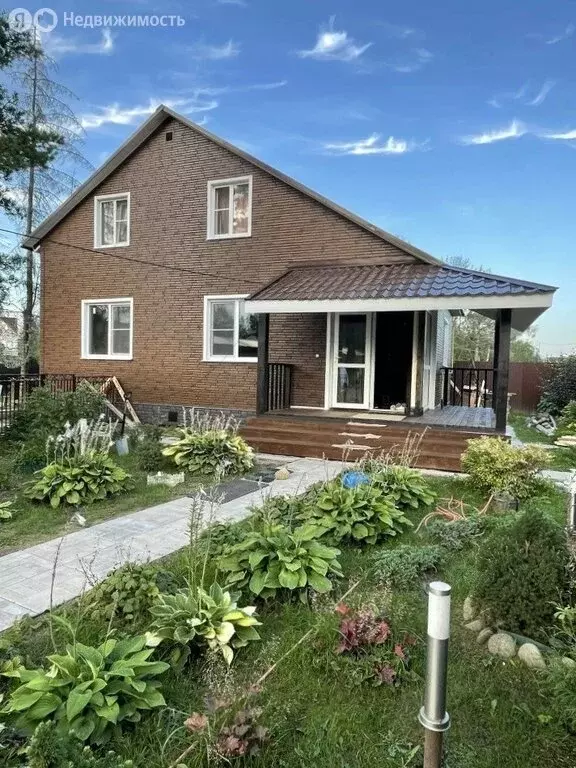 Дом в городской посёлок Ульяновка, Железнодорожная улица, 2 (120 м) - Фото 1