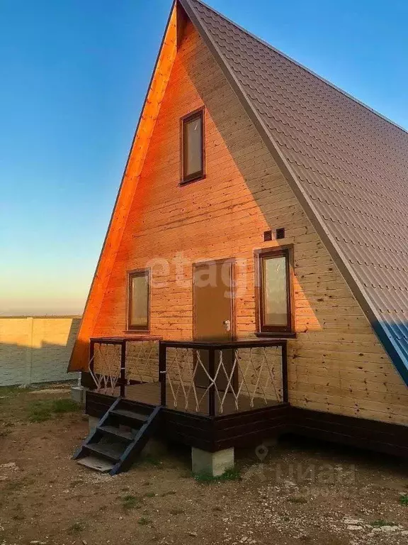 Дом в Крым, Черноморское пгт ул. Челебиджихана, 18 (96 м) - Фото 1