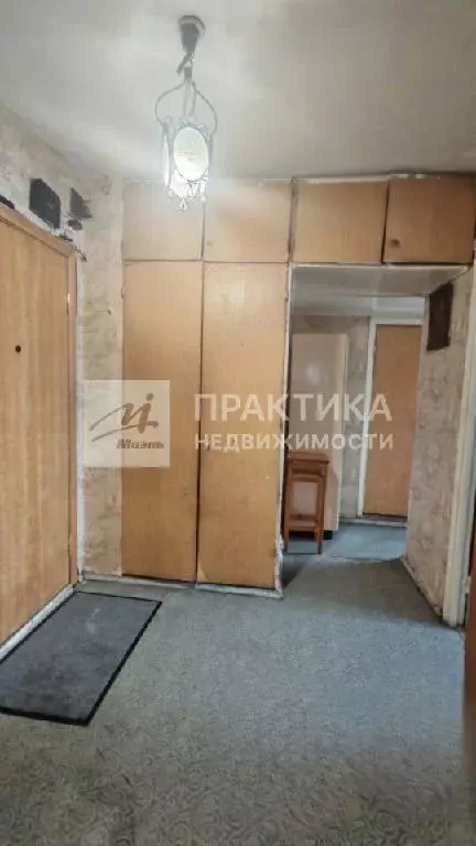 Продается 4-комнатная квартира - Фото 2