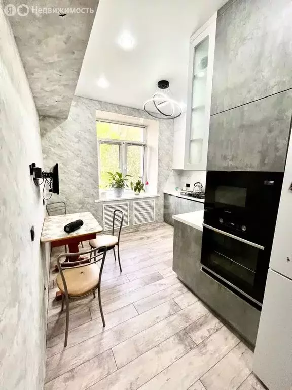 4-комнатная квартира: Стерлитамак, Железнодорожная улица, 26 (94.4 м) - Фото 1