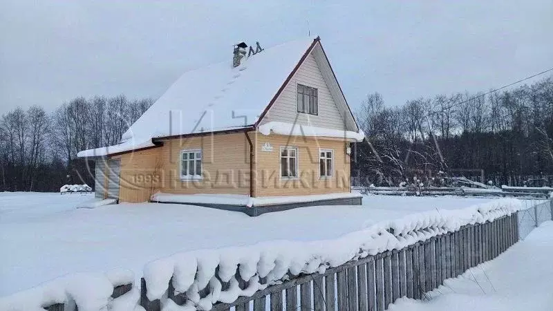 Дом в Ленинградская область, Подпорожский район, Важинское городское ... - Фото 2