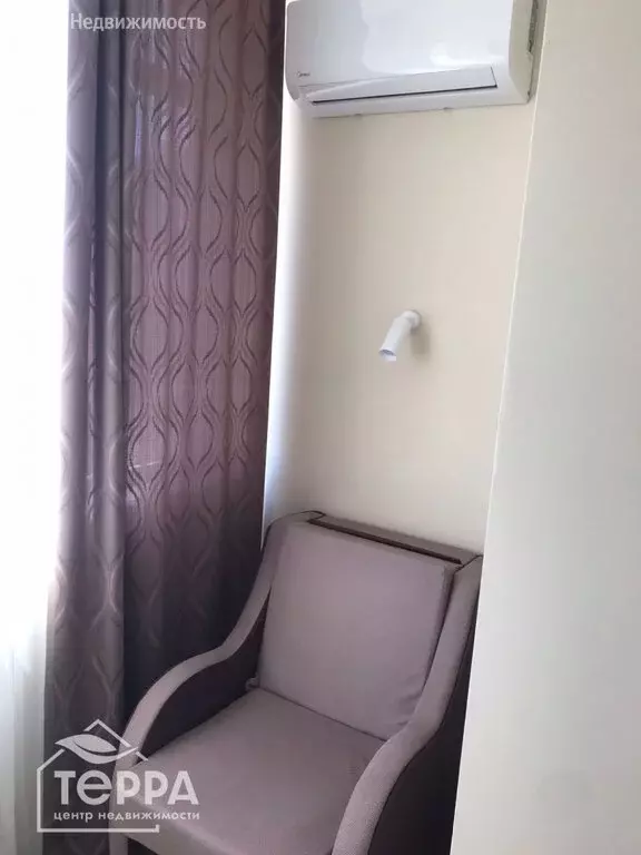 1-комнатная квартира: посёлок городского типа Мирный, улица Сырникова, ... - Фото 1