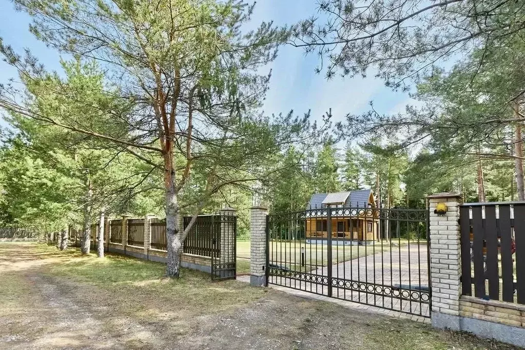 Дом в Ленинградская область, Выборгский район, Полянское с/пос, пос. ... - Фото 1