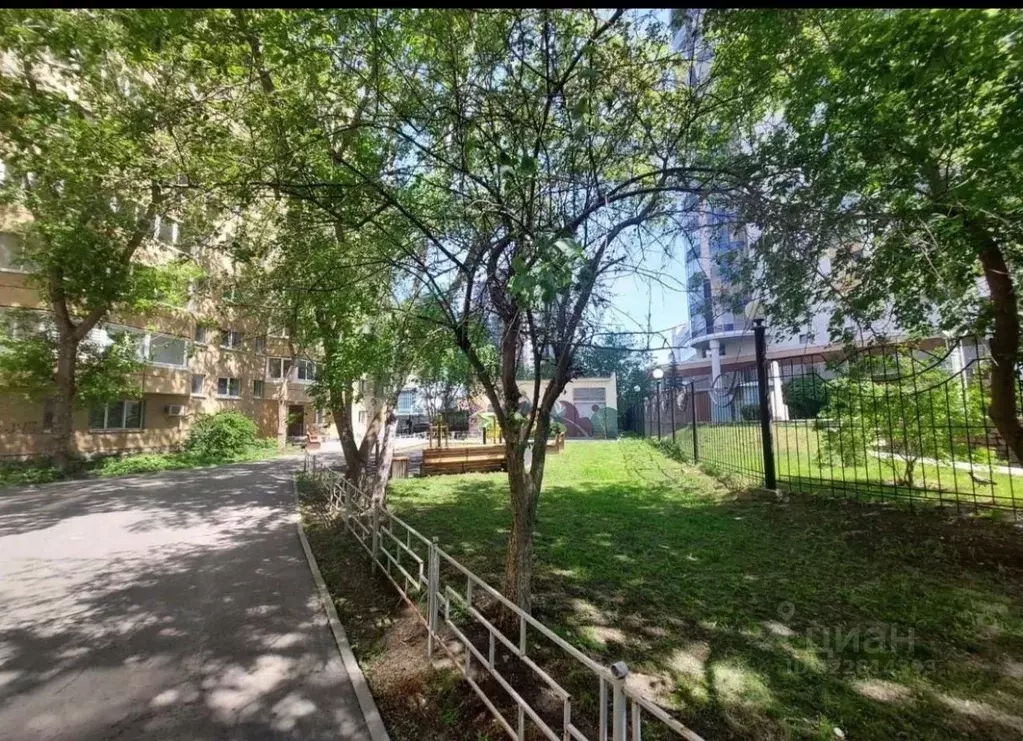 2-к кв. Свердловская область, Екатеринбург ул. Маршала Жукова, 10 ... - Фото 2