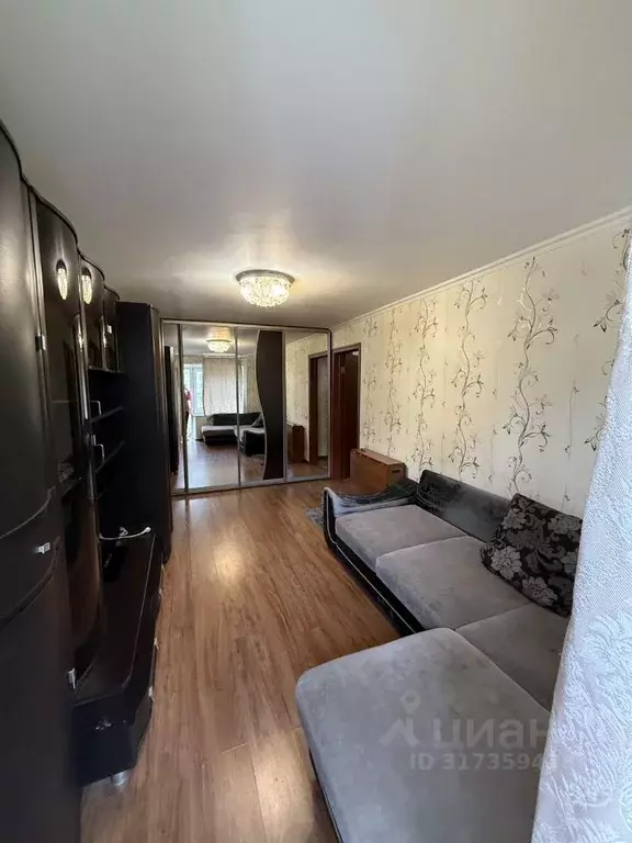 2-к кв. Московская область, Лобня Деповская ул., 17 (39.5 м) - Фото 1